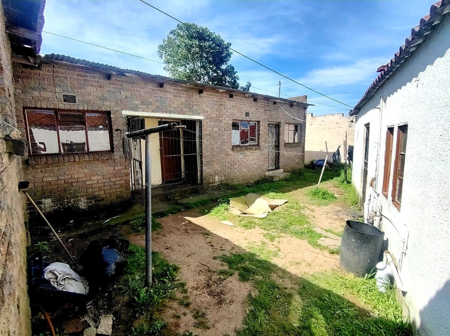 5 Bedroom Property for Sale in Mdantsane Nu 6 Eastern Cape